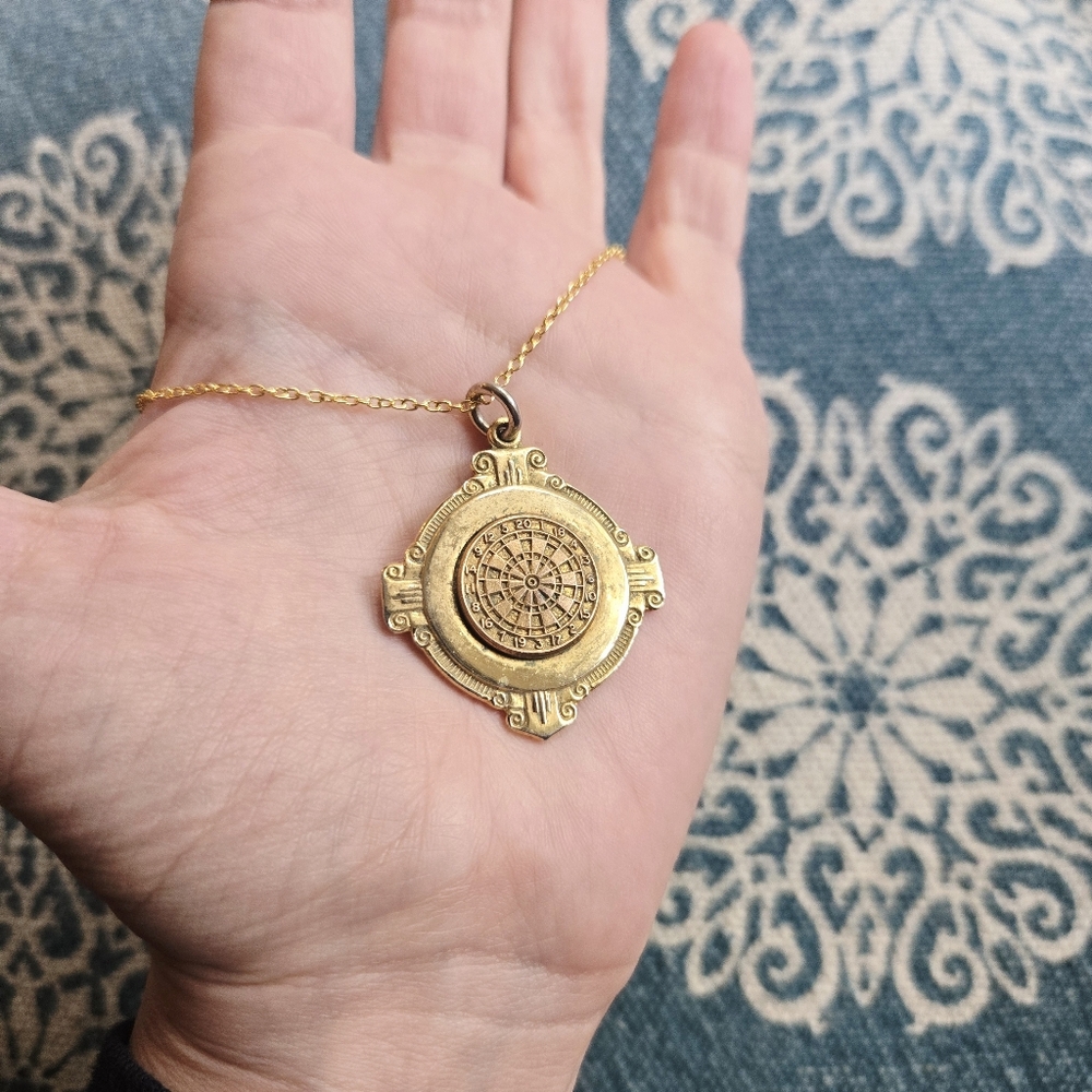 Vintage 1963-1964 Watneys Shield Ornate Darts Dart Board Gold Medal Necklace